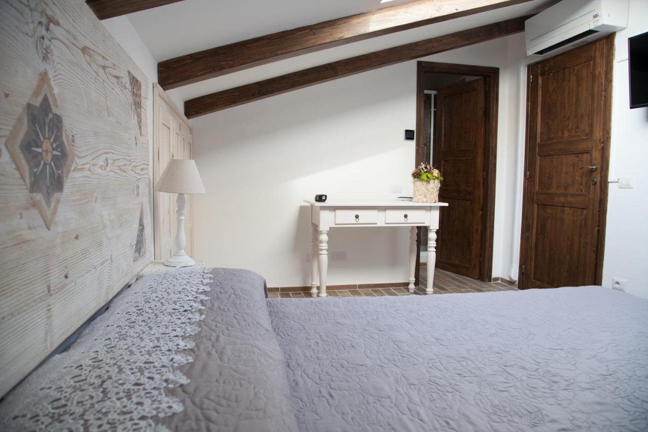 Hotel Casa Lu Duttori Arzachena Esterno foto