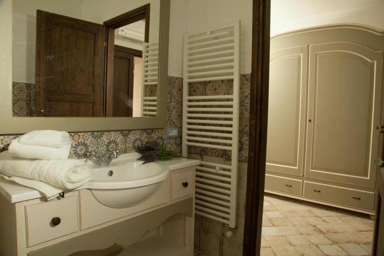 Hotel Casa Lu Duttori Arzachena Esterno foto