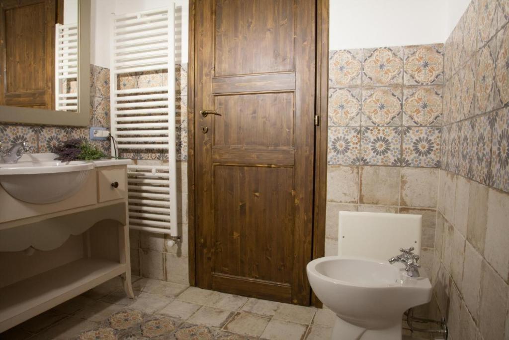 Hotel Casa Lu Duttori Arzachena Esterno foto