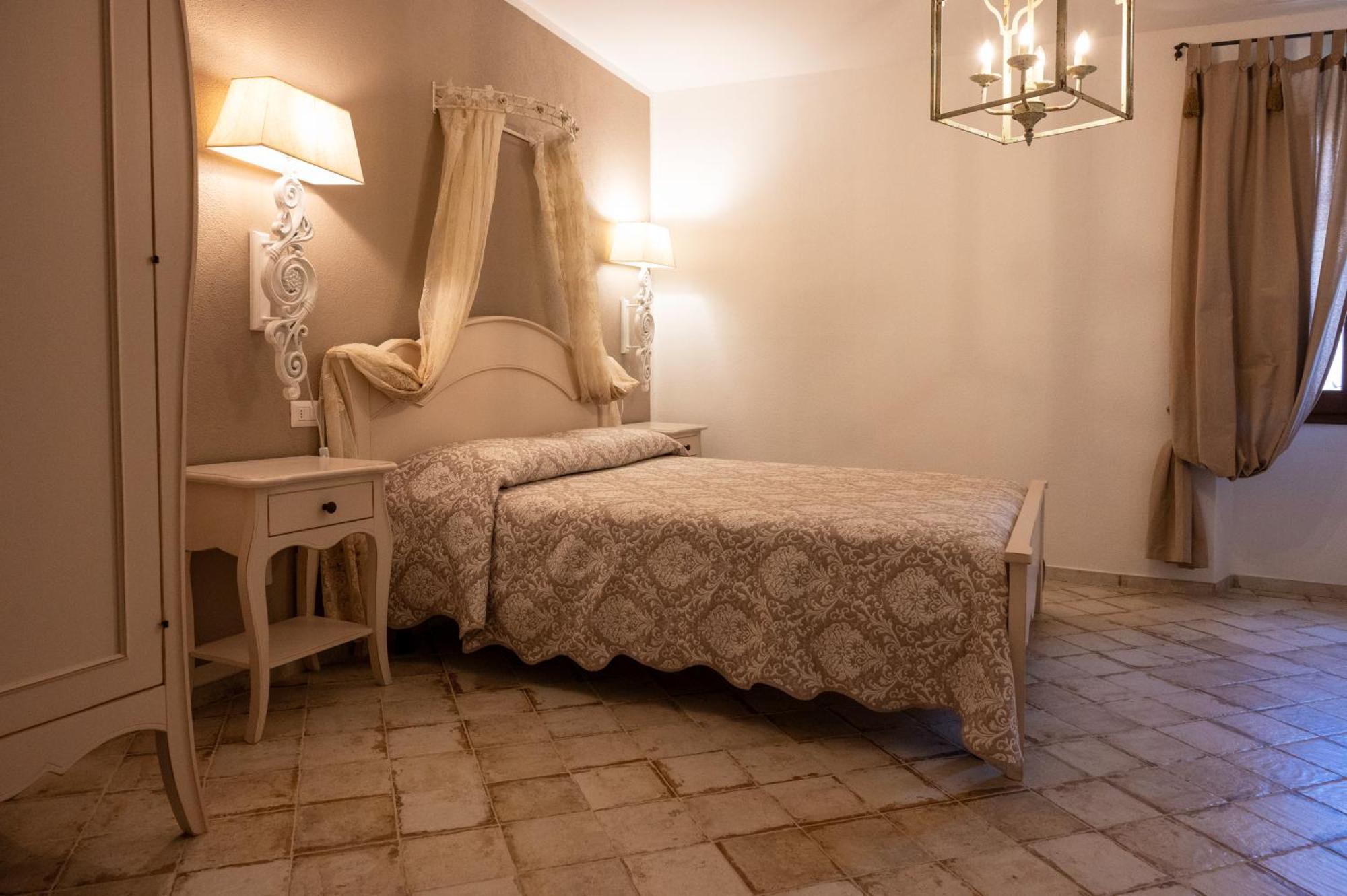 Hotel Casa Lu Duttori Arzachena Esterno foto