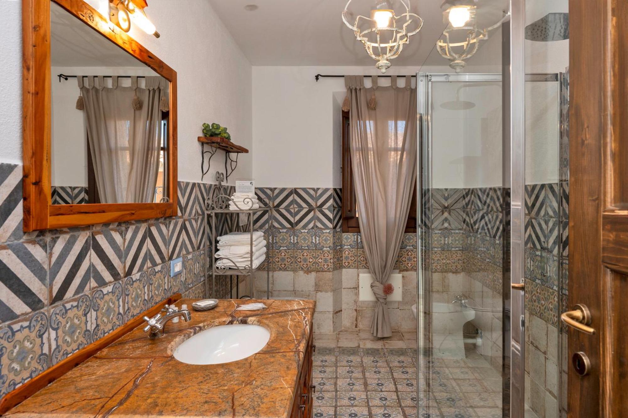 Hotel Casa Lu Duttori Arzachena Esterno foto
