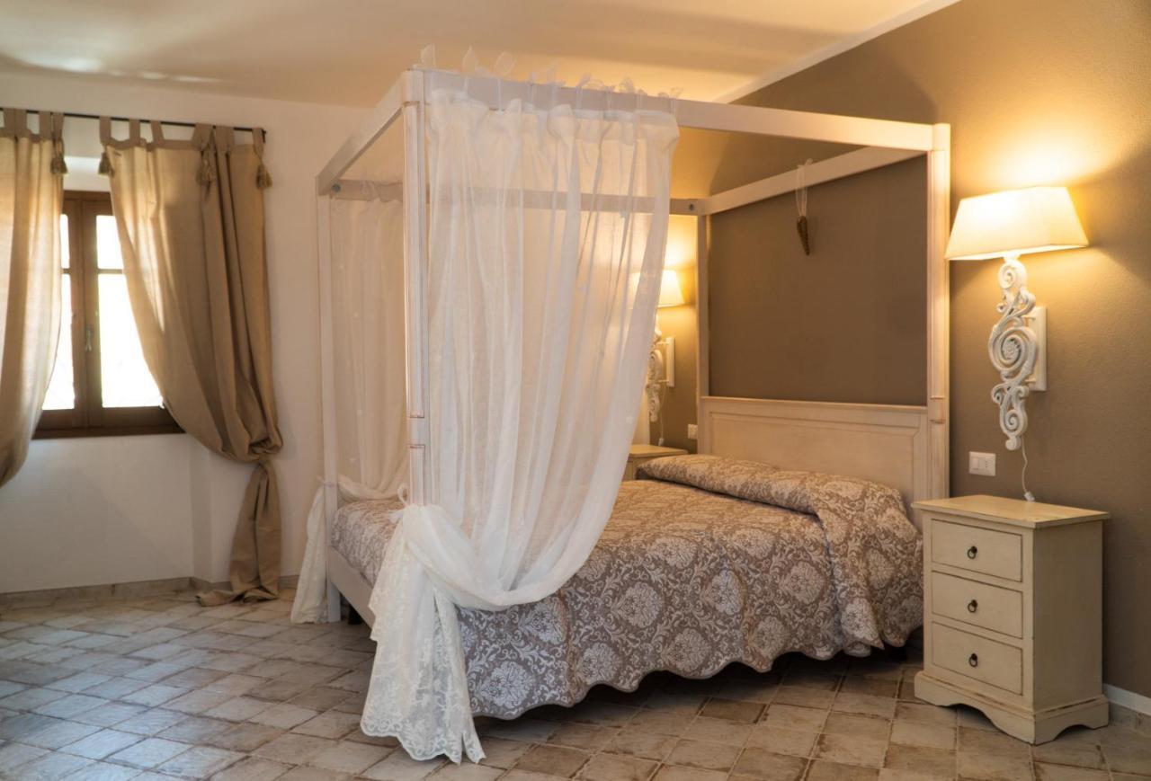 Hotel Casa Lu Duttori Arzachena Esterno foto